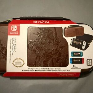 Nintendo Game Traveler Deluxe Brown Case